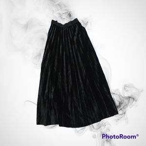 Skirts black